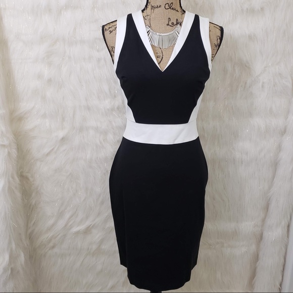Banana Republic Dresses & Skirts - Banana Republic fitted dress